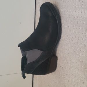 KEEN Morrison Ankle Boots